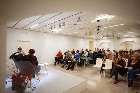 Pogovor Petre Lesjak Tušek z ilustratorjem Cirilom Horjakom (3)